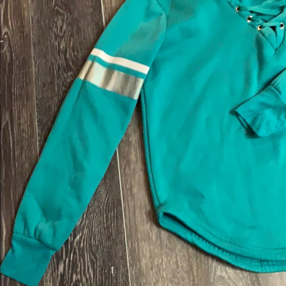 Sweater - Picture 2 of 2